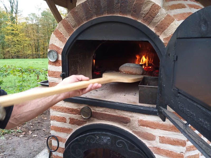 Brot in den Bacckes, Foto:Martin Barth, Wald und Holz NRW